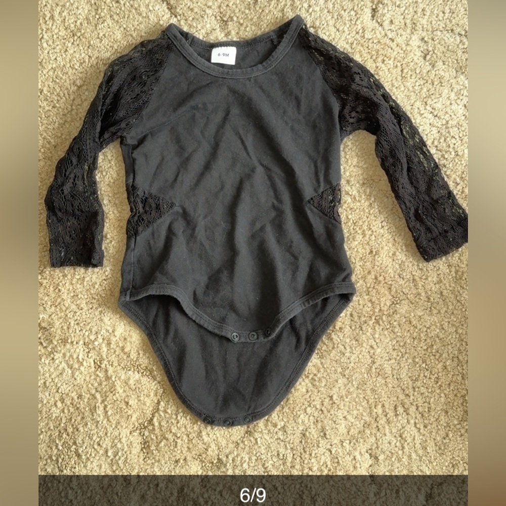 13 items, 6/9 month baby girl lot